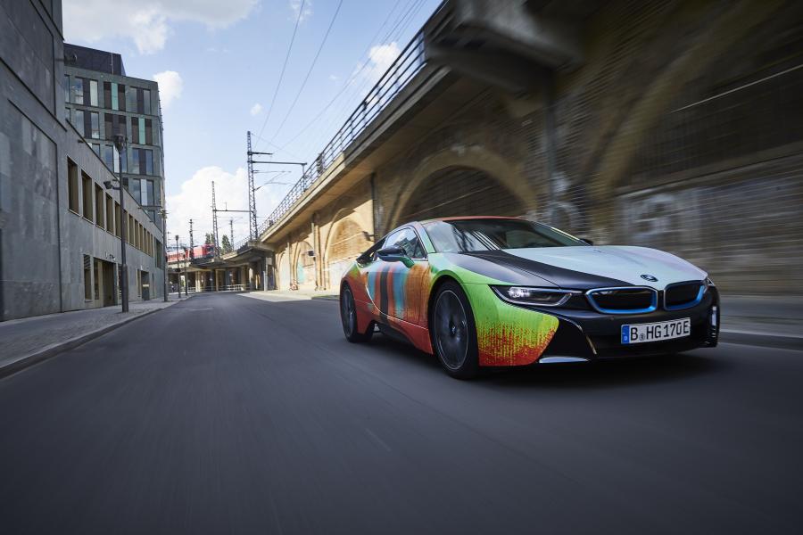  BMW i8 Art Car by Thomas Scheibitz (I15) 2019 года  (фото 2 из 17)
